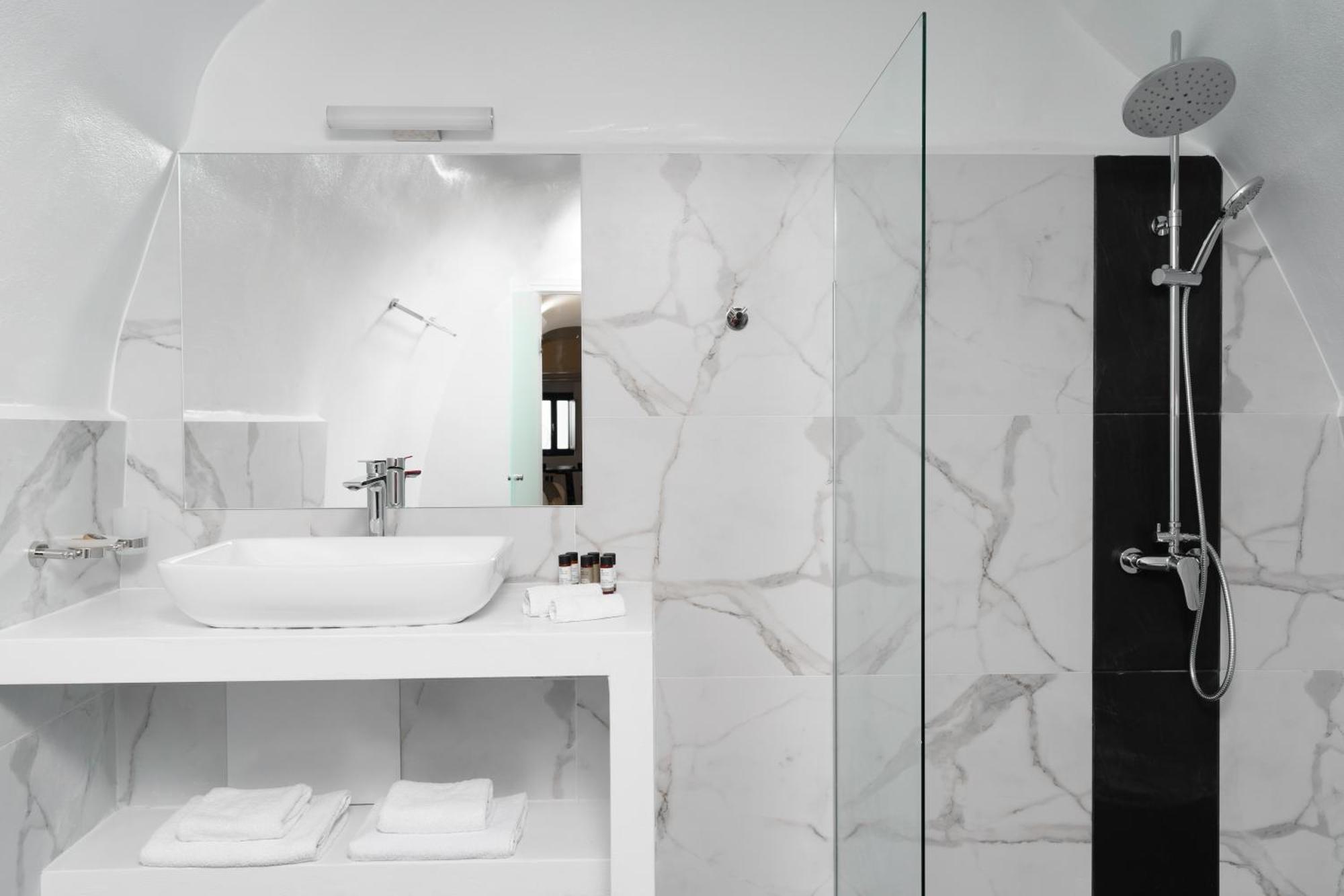 Suite Traditionnelle avec Baignoire à Jets Extérieure - Vue sur Caldeira