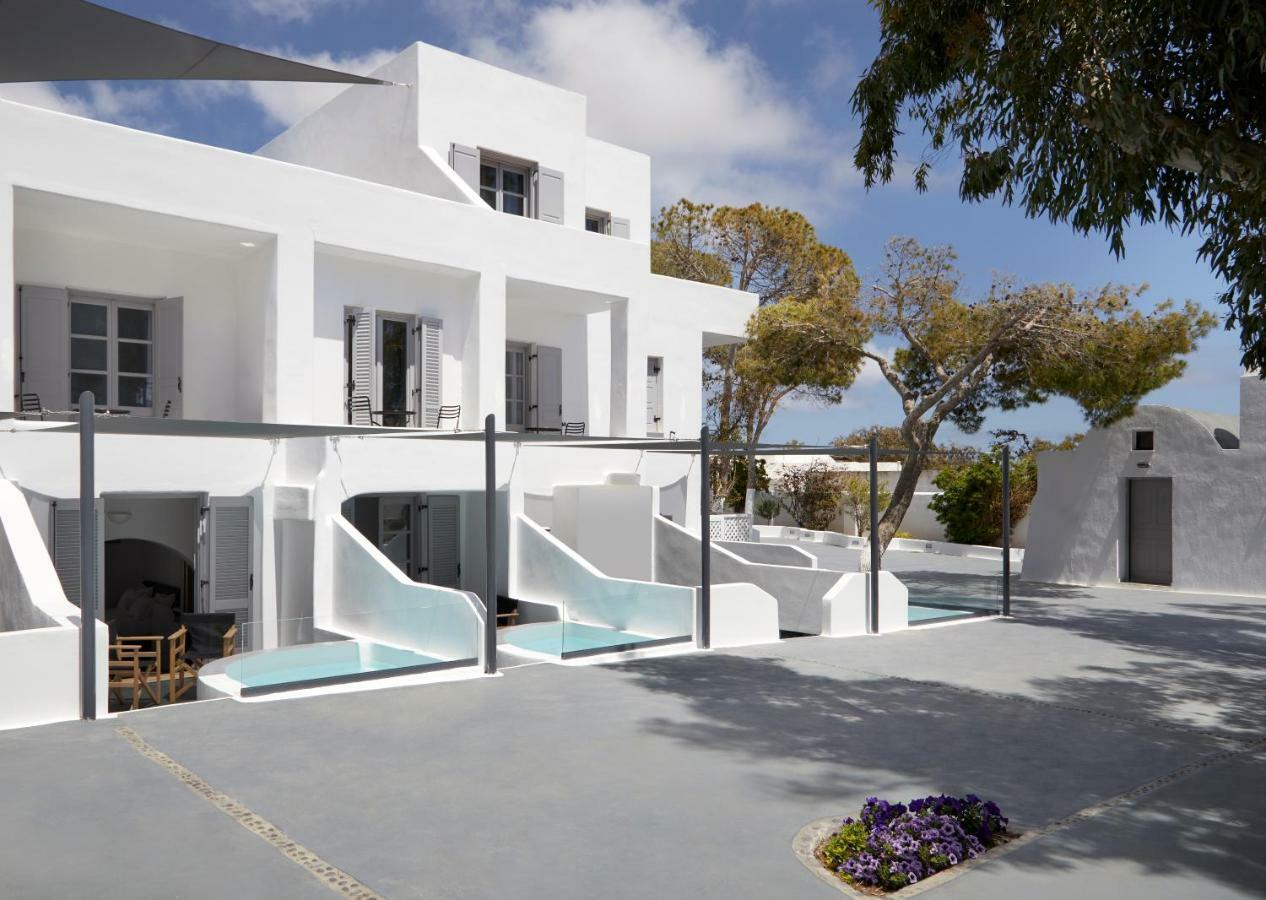 Suite Élégante avec Jacuzzi Extérieur Privé - Vue sur Jardin
